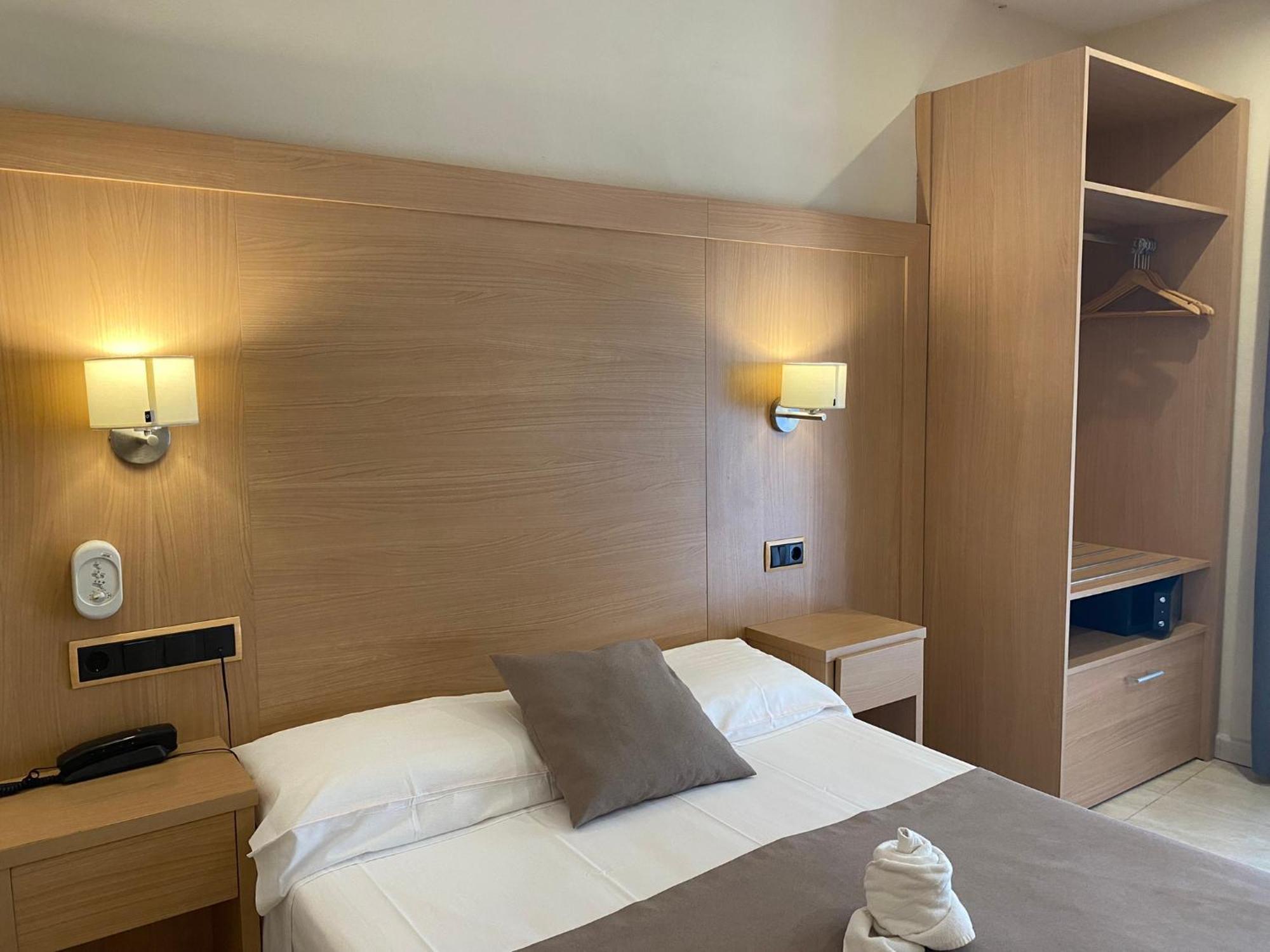 Hotel Canton Barcellona Esterno foto