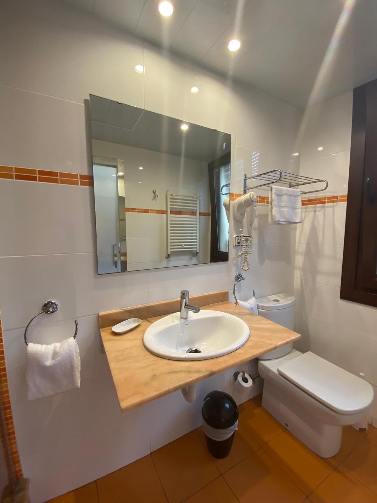 Hotel Canton Barcellona Esterno foto