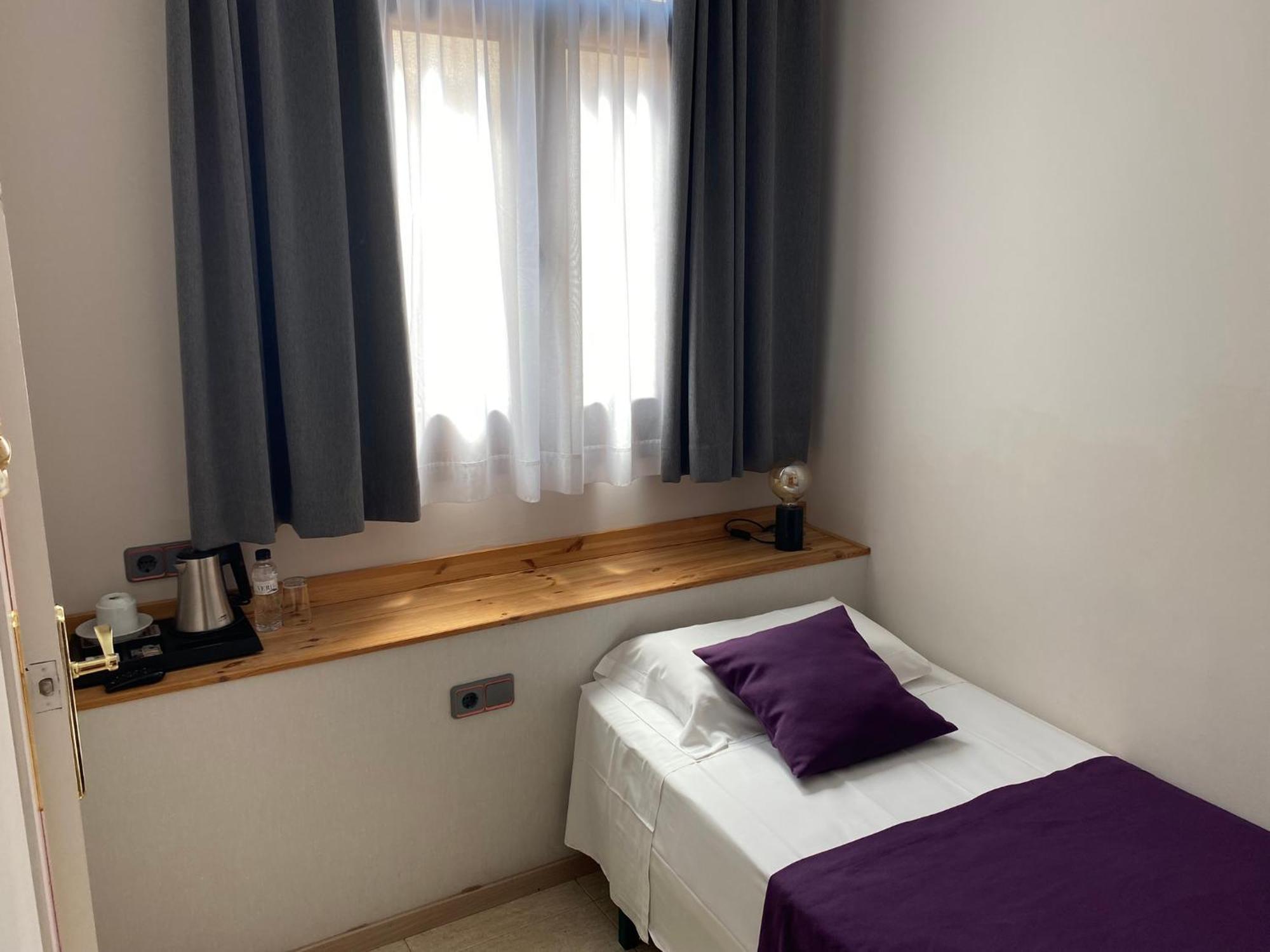 Hotel Canton Barcellona Esterno foto